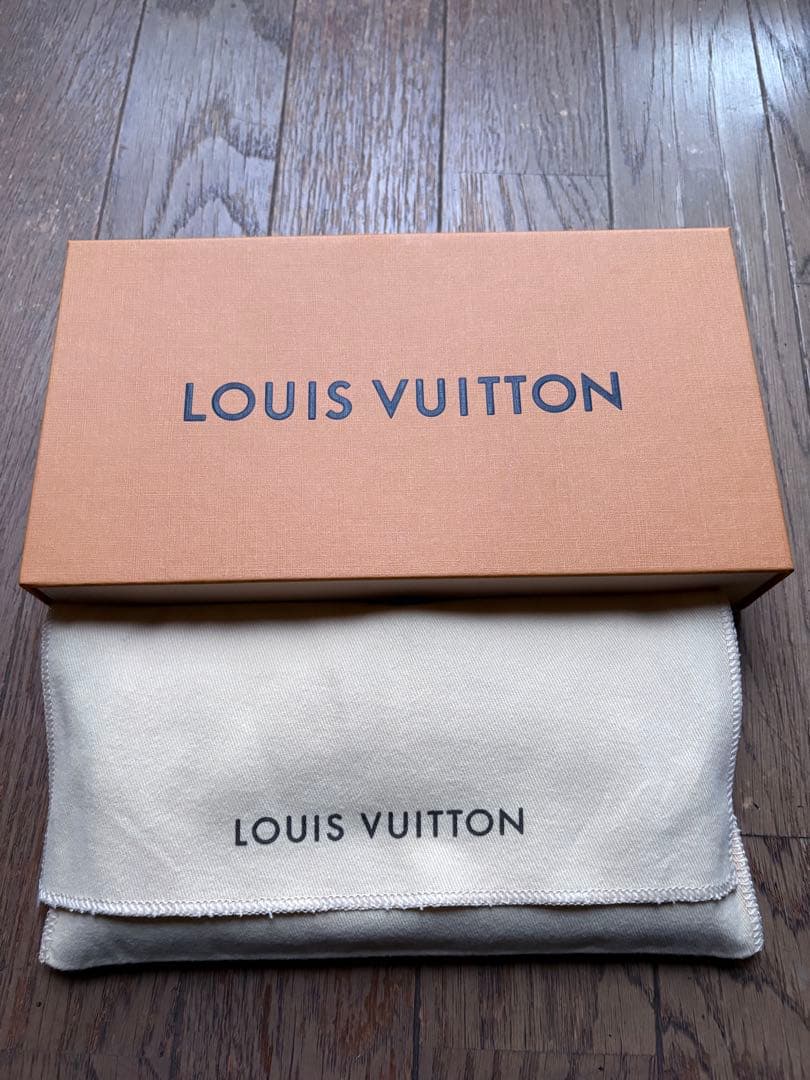 Louis Vuitton ターコイズ 二つ折り財布