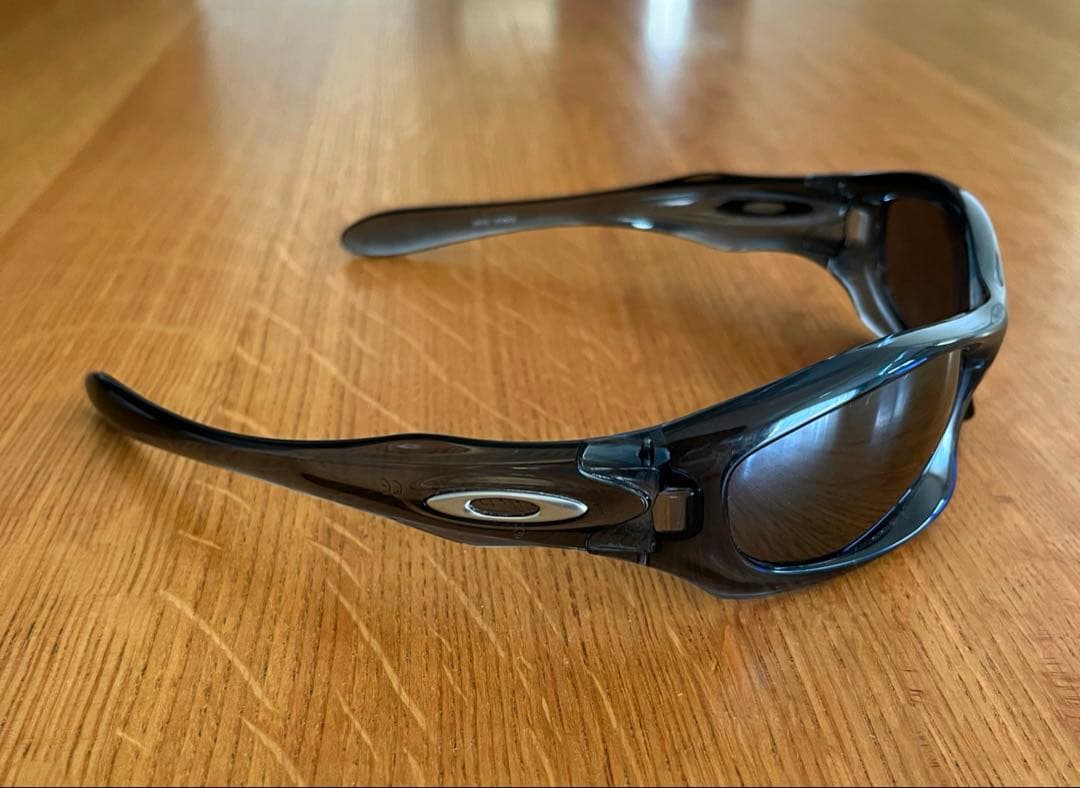 Oakley サングラス　ブラック