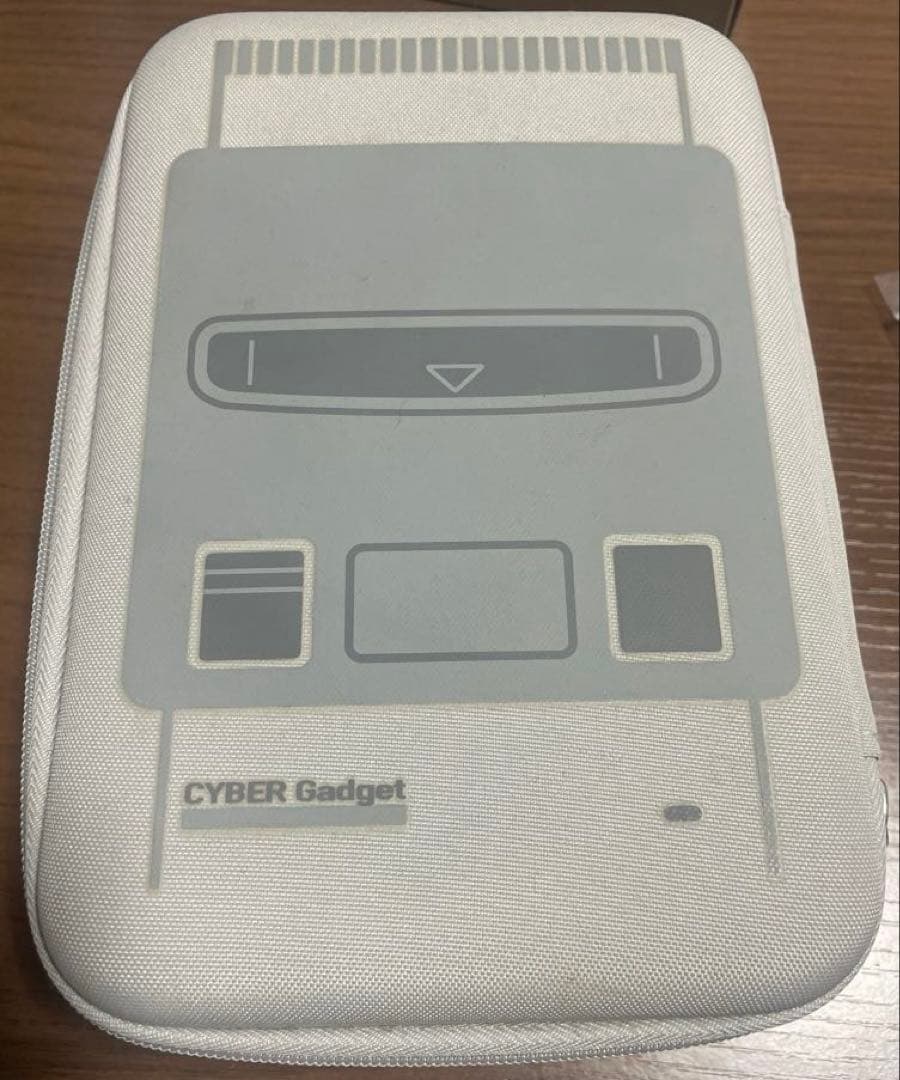 ニンテンドークラシックミニスーパーファミコン　ケース付き