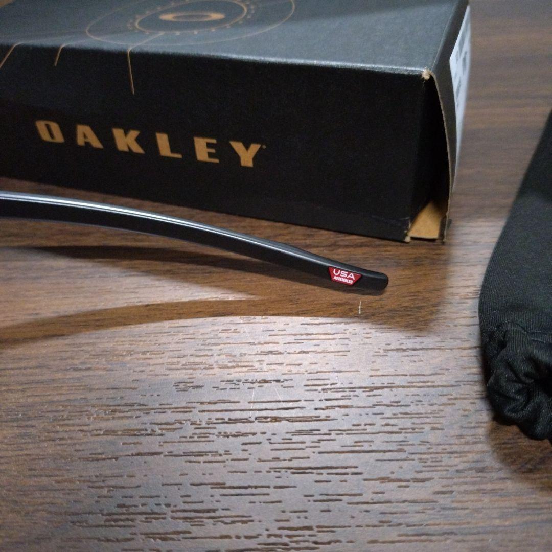 ち*ん様 Oakley サングラス LATCH ユニセックス大人