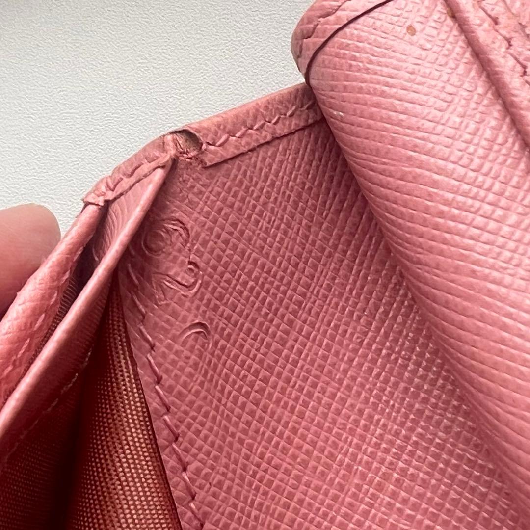156 美品 PRADA プラダ 2つ折り財布