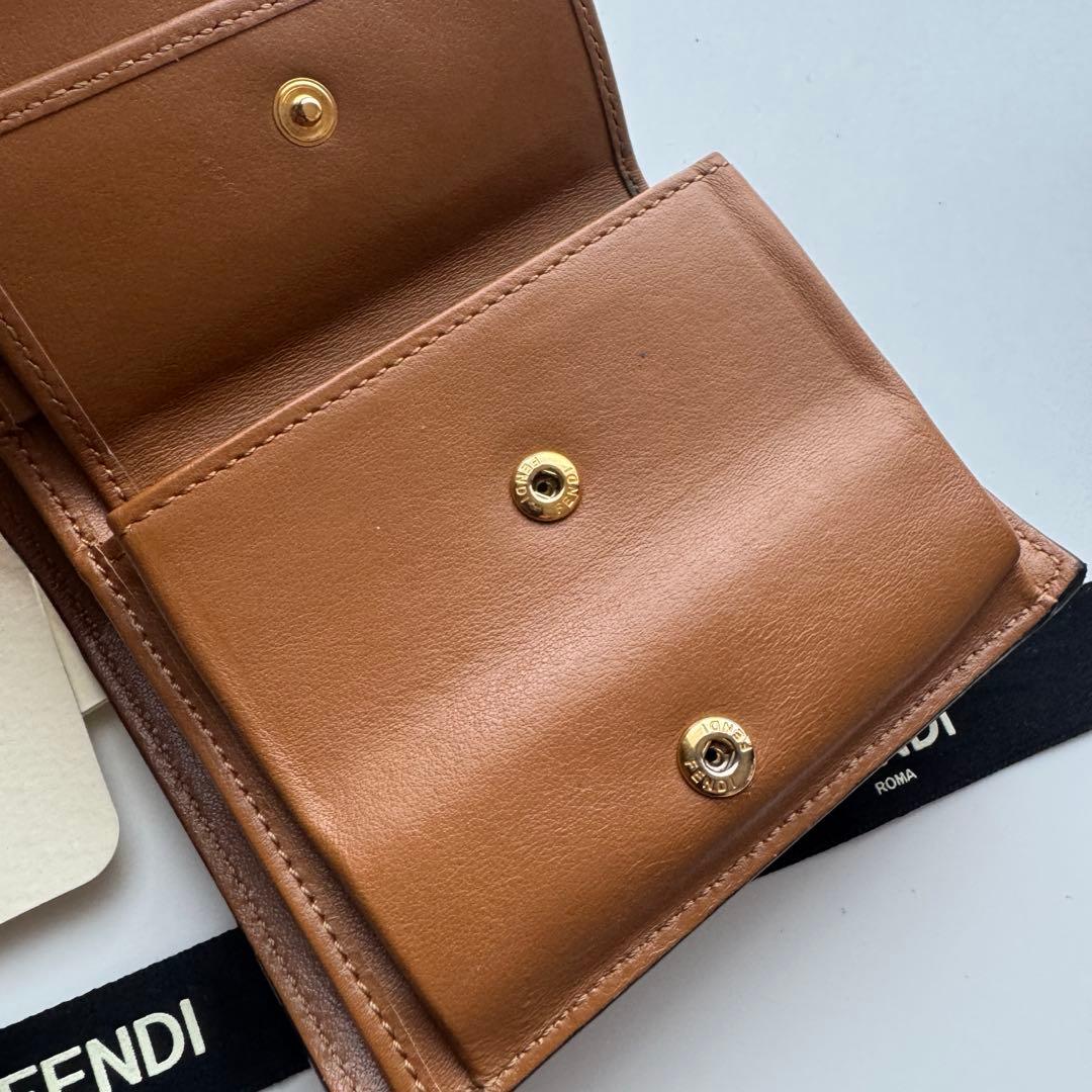 【限定価格】 328 FENDI フェンディ 2つ折り財布