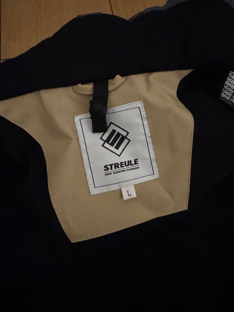 【総額4万】シュトロイレ スノボ　スキーウェア 上下セット　ARBNグローブ付き