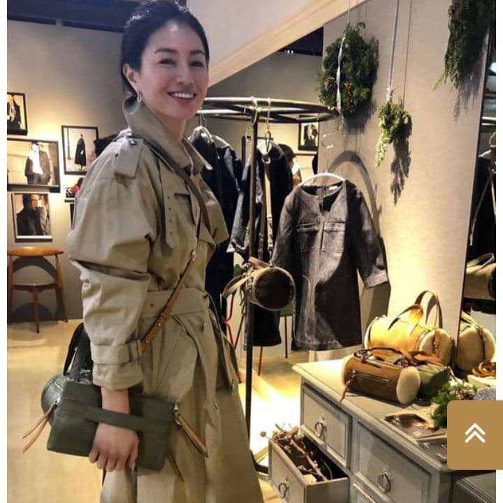 Herato ヘルト 井川遥 トレンチコート