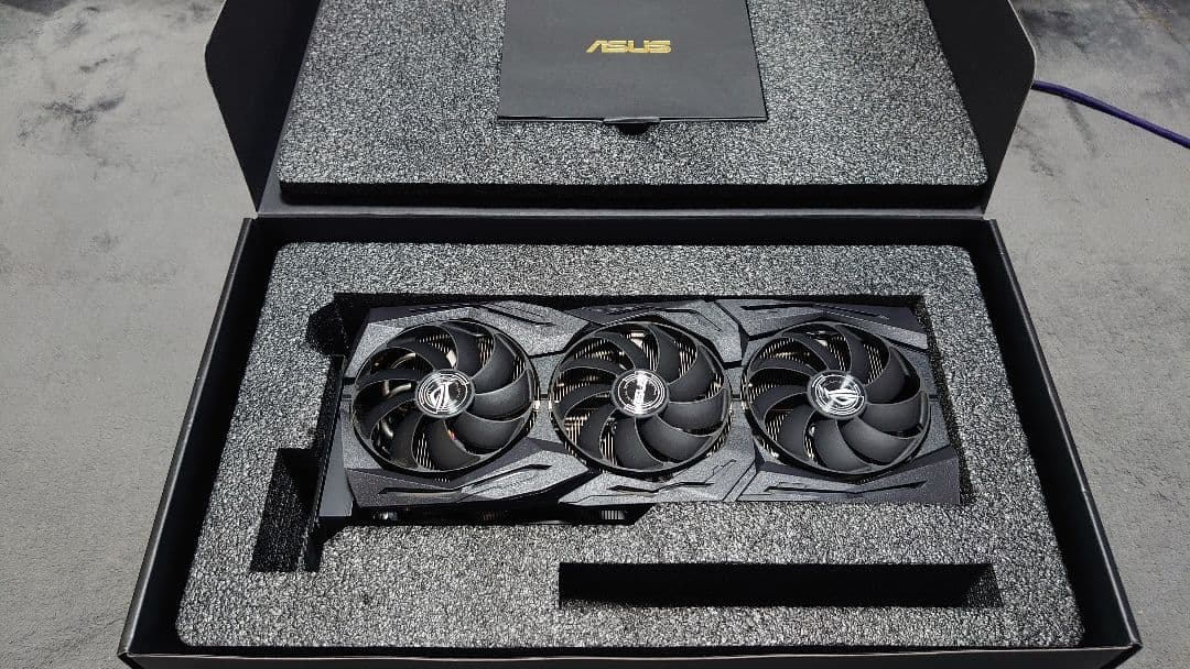 グラフィックボード・グラボ・ビデオカード ASUS ROG GeForce RTX 2070 Super OC 8GB