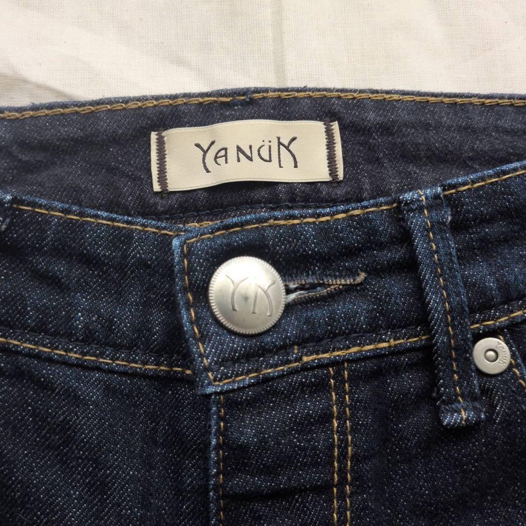 YANUK ヤヌーク　ブーツカットデニム ダークブルー　24インチ
