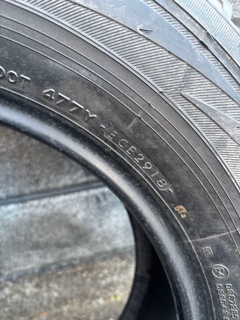 ハイラックス純正タイヤ　265/65/R17 4本