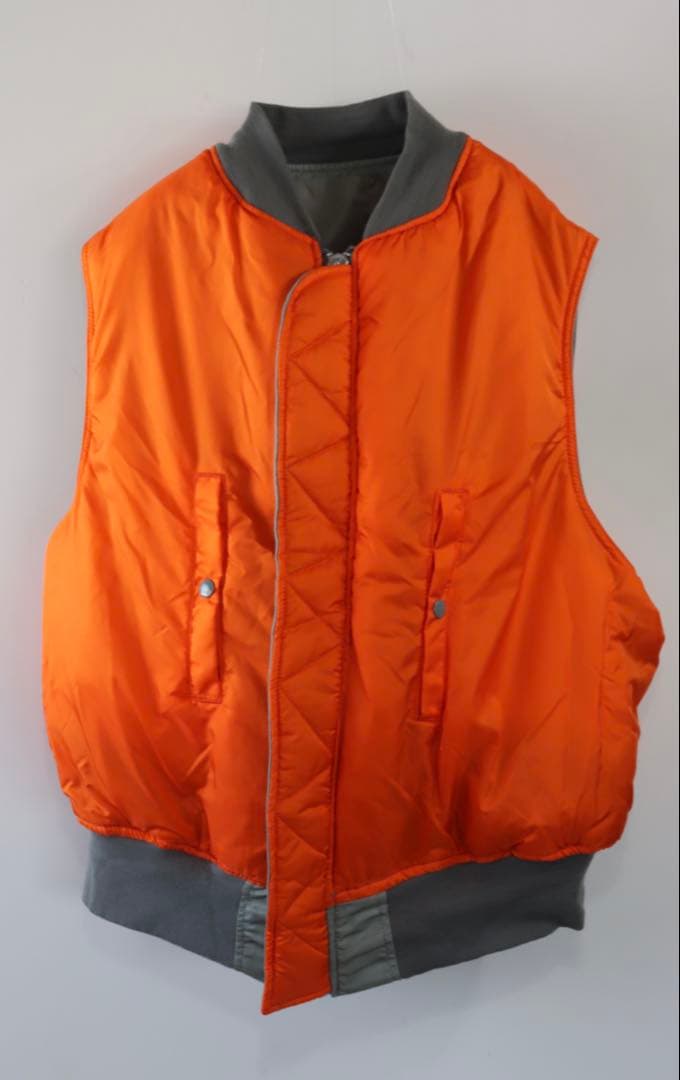 出*m様 デッドストックALPHA INDUSTRIES MA-1 ベストシルバ