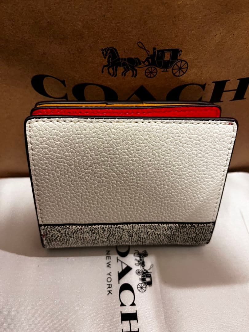 COACH 二つ折り財布 ホワイト/レッド