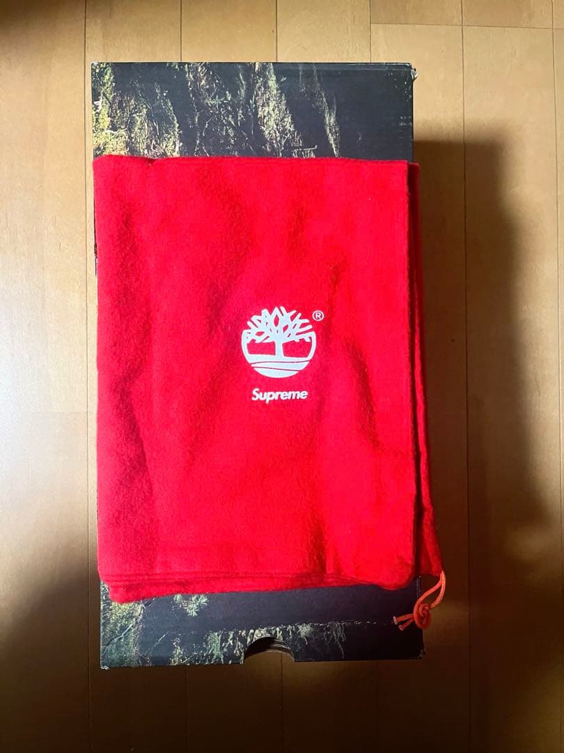 Timberland × Supreme 3-Eye Classic Lug