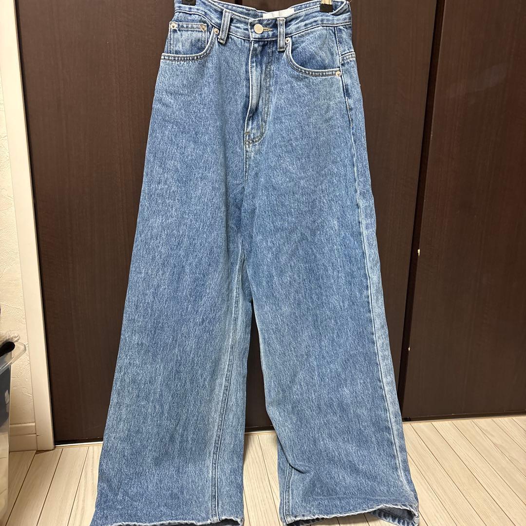 na.eライトブルーデニム ワイドレッグパンツ