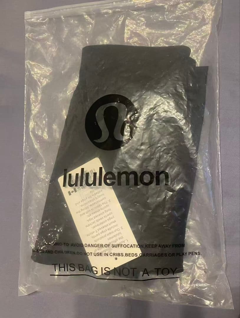 lululemon ブラック　ワイドレッグヨガパンツ サイズ 6