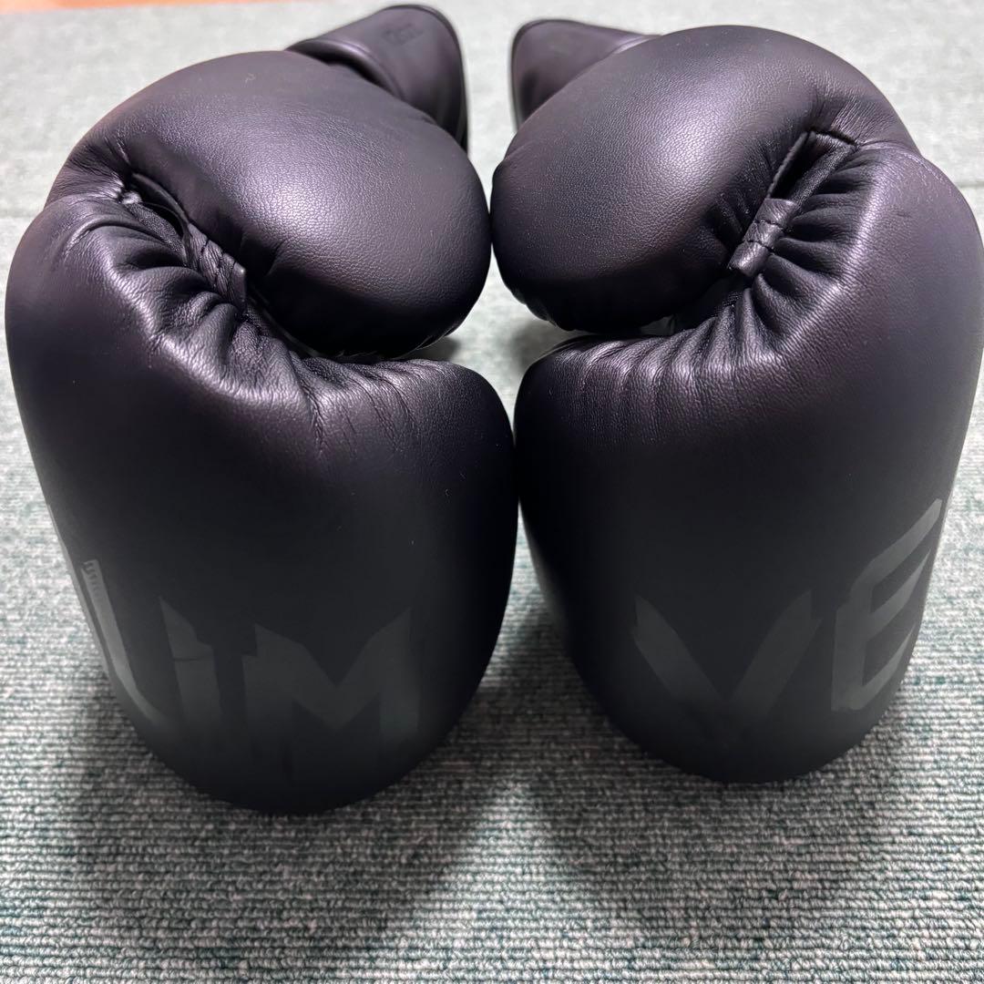 未使用　VENUM　スパーリンググローブ　12オンス　MMA　キックボクシング