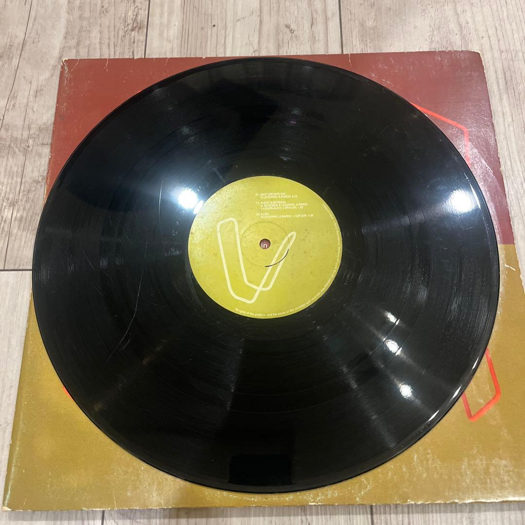 JAZZANOVA in between レコード