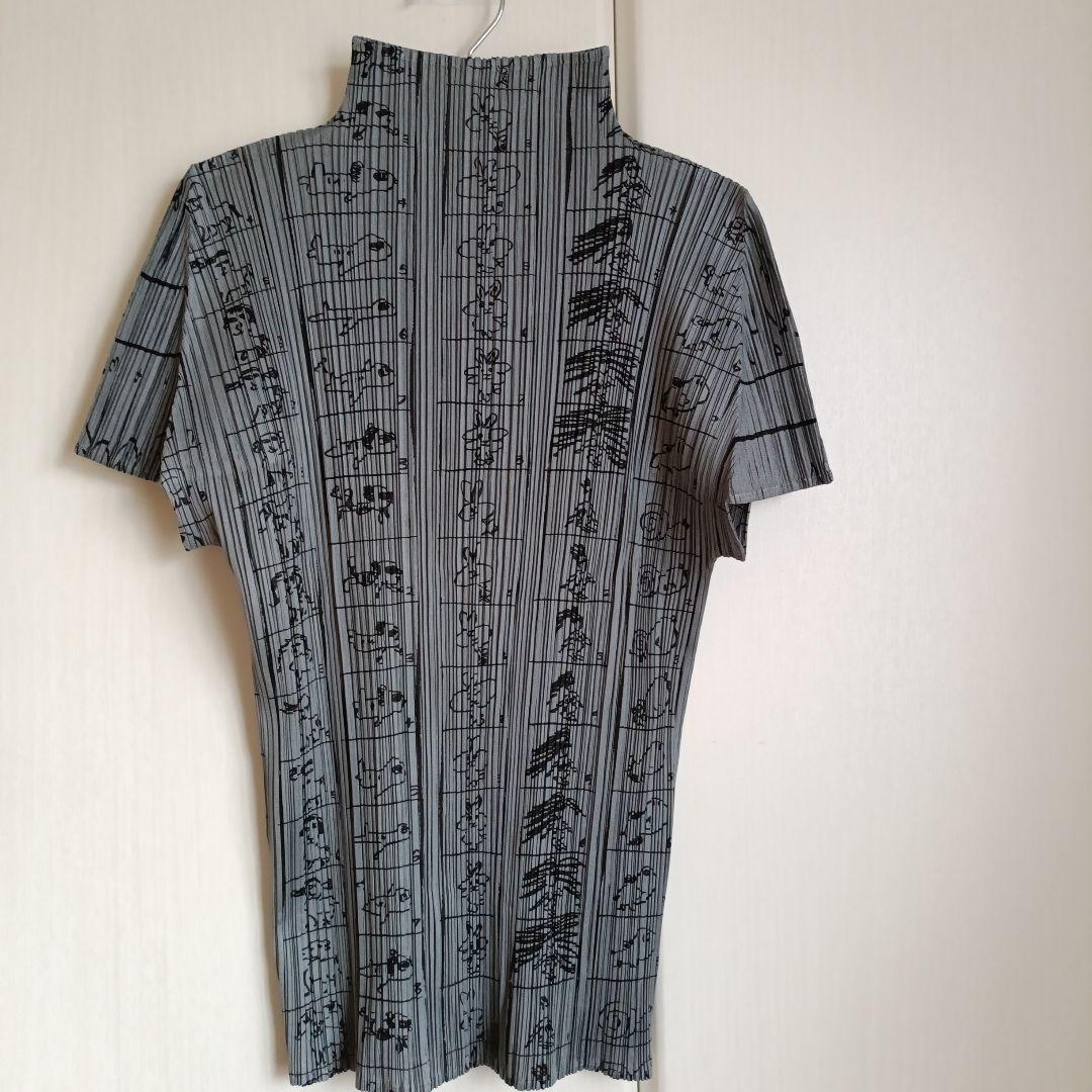 PLEATS PLEASE 半袖トップス コミック柄 グレー サイズ3