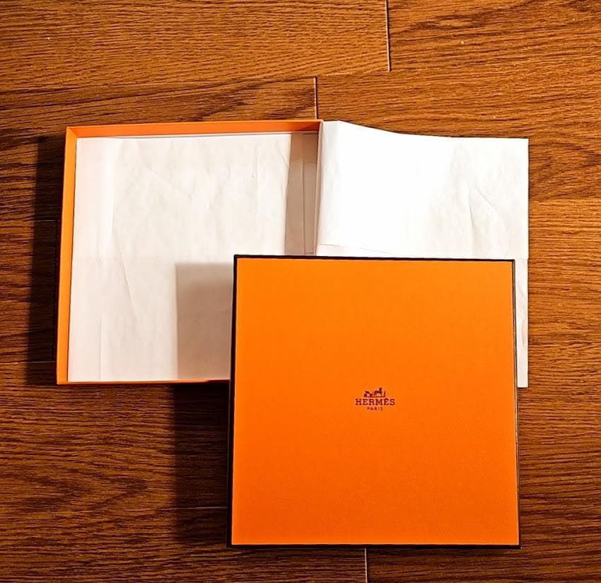 エルメス HERMES ポケットチーフ グランH セイシェルブルー 箱リボン付