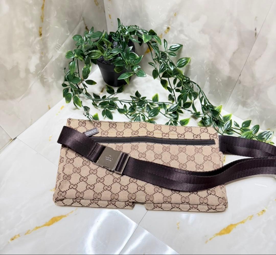 GUCCI ボディバッグ ベージュ/ブラウン