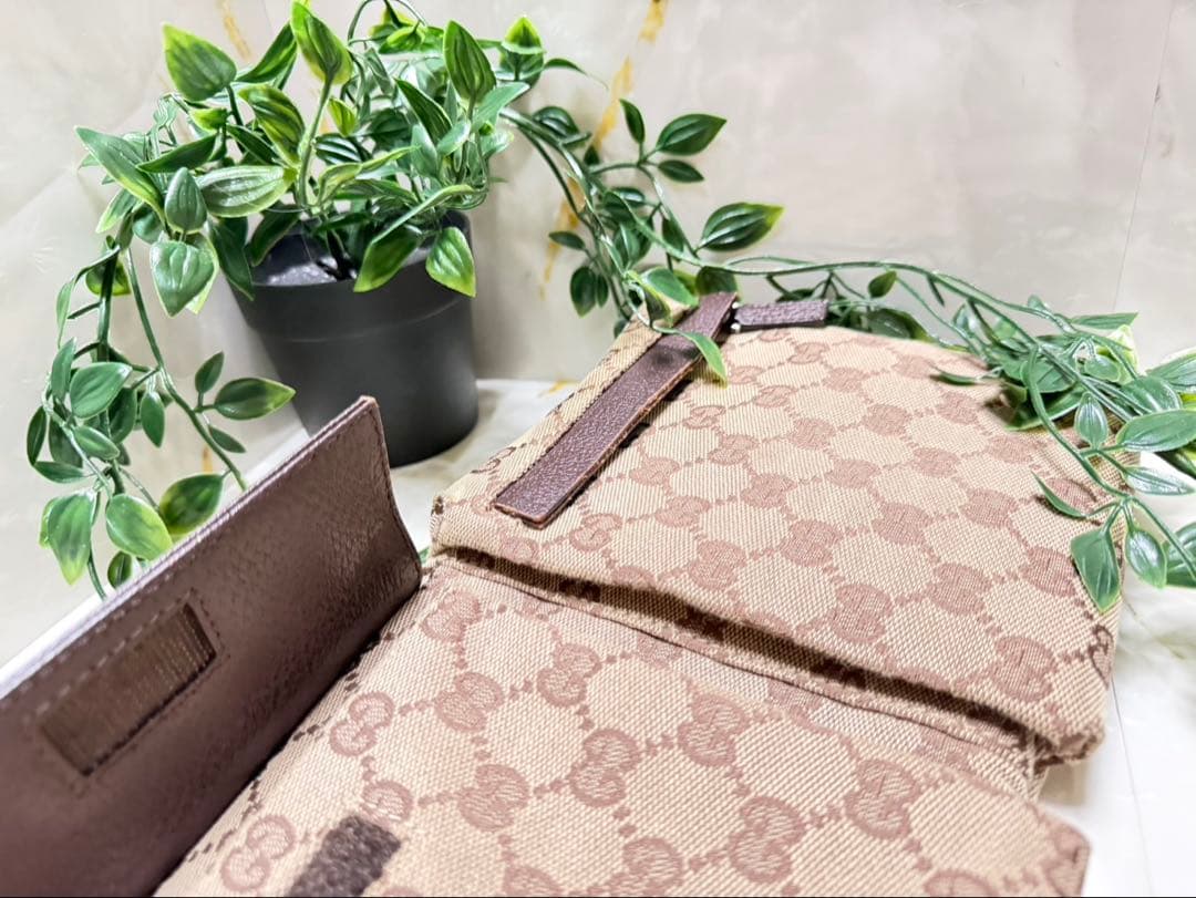 GUCCI ボディバッグ ベージュ/ブラウン