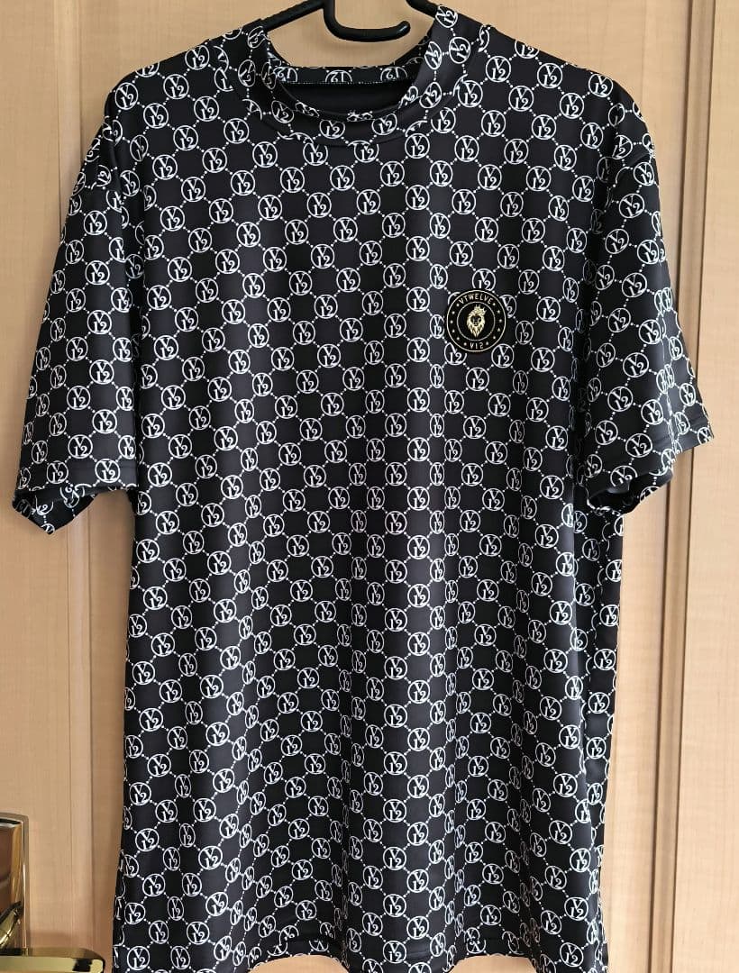 美品　V12 　ゴルフウエア　半袖 MONOGRAM MOCK ブラック　L