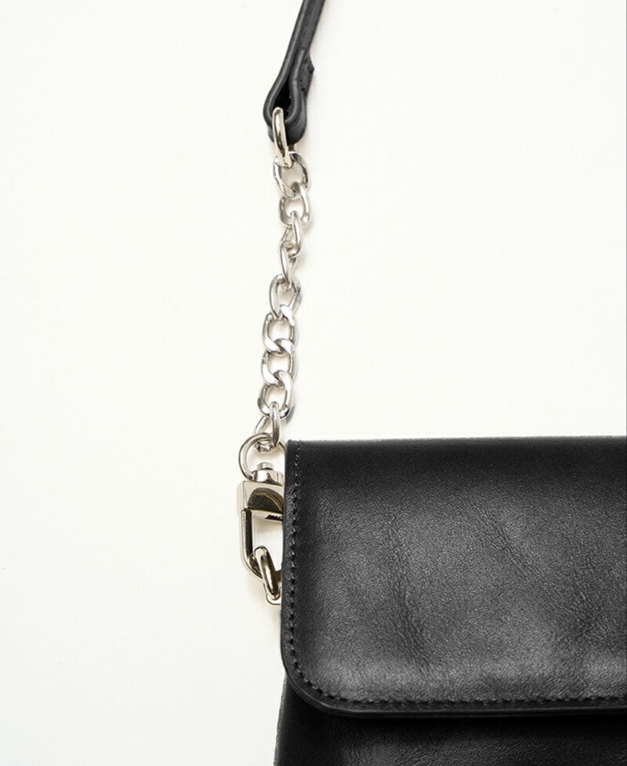 新作《YENN》 CHAIN BELT POUCH チェーンベルトポーチ