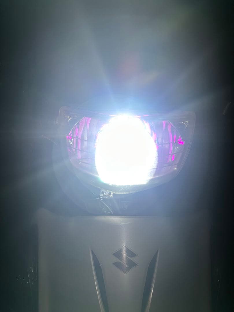 アドレスV125G 紫白イカリングヘッドライト LED CF46A CF4EA