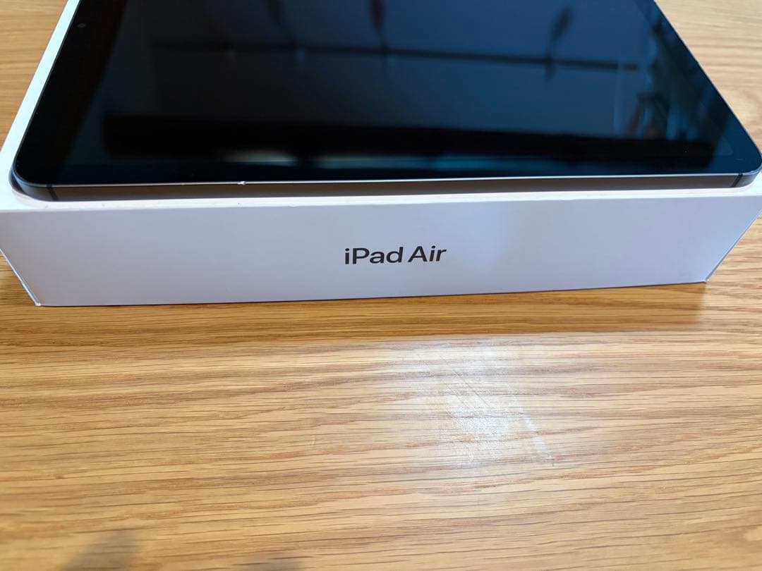 iPad Air（第5世代）Wi-Fi＋Cellular 64GB