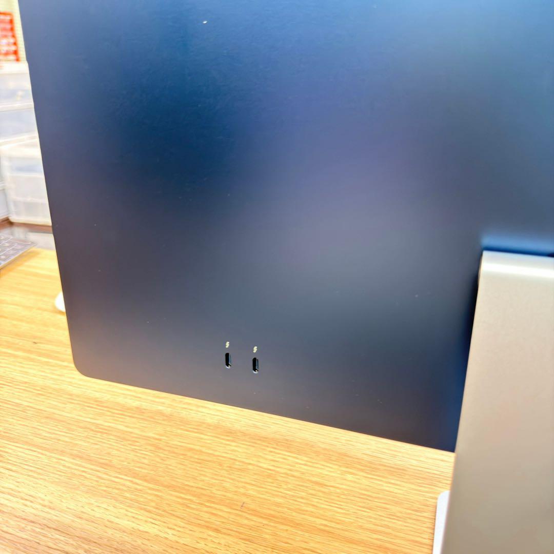 良品 iMac 24インチ M3 / RAM 16GB / SSD 512GB