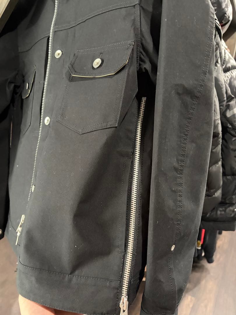 sacai kaws ブルゾン　1