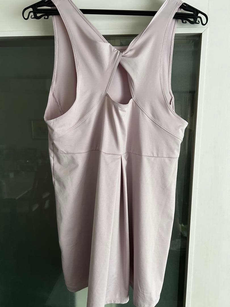 新品【SUKALA】バックツイストセパレートタンクトップ