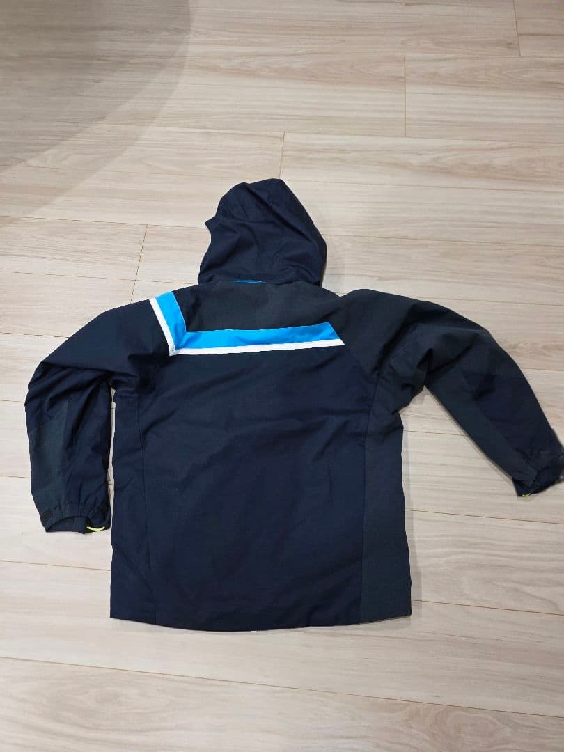 スキーウェア　デサント　DESCENTE