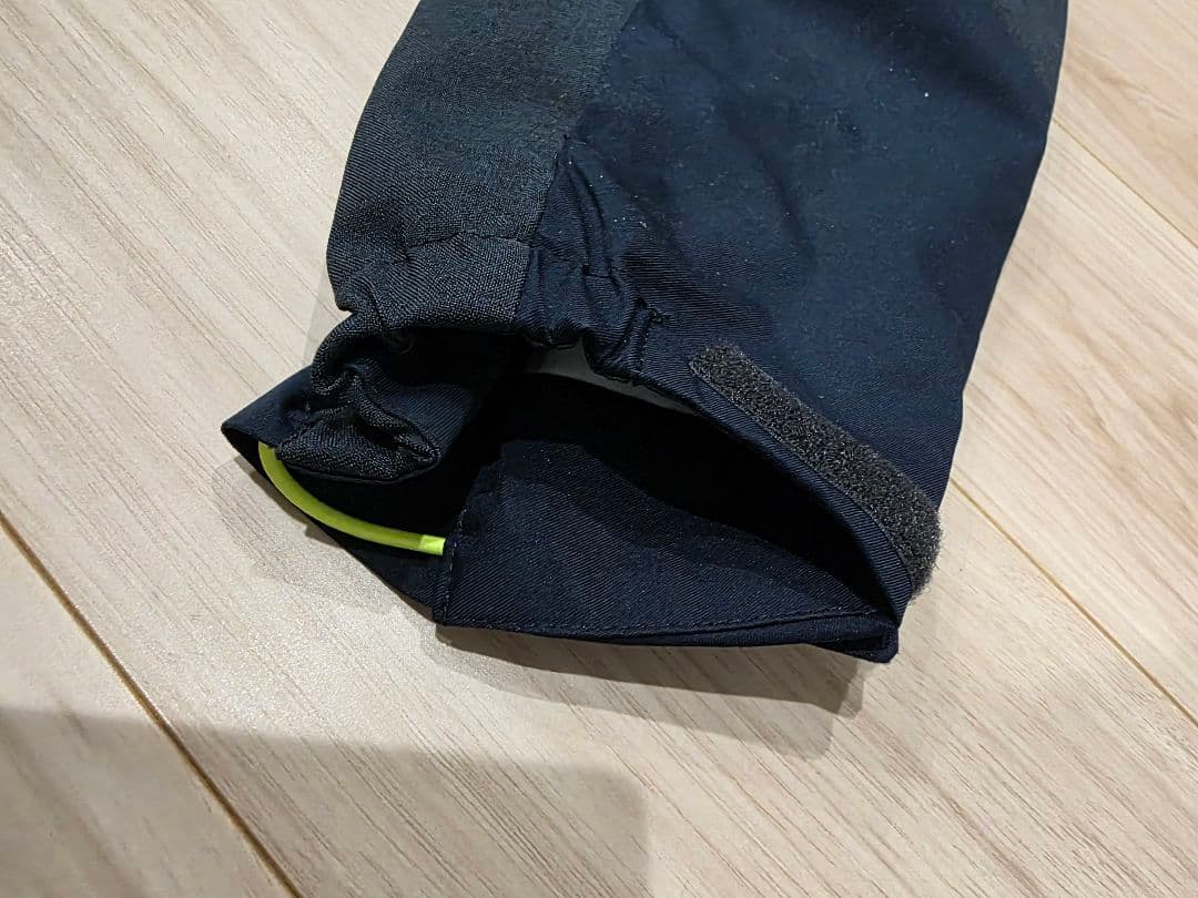 スキーウェア　デサント　DESCENTE