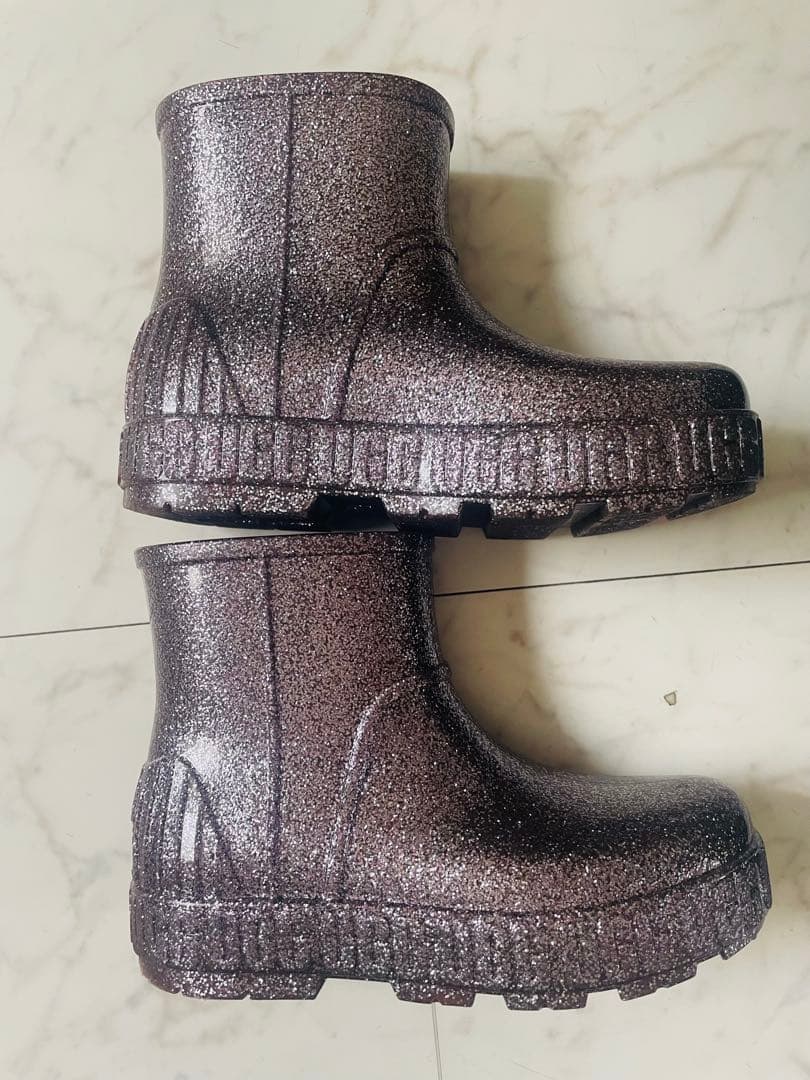 UGG レインブーツ