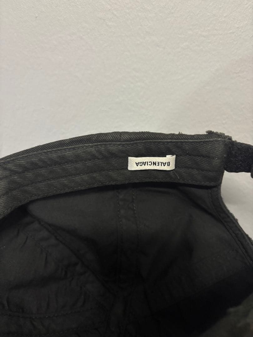 BALENCIAGA バレンシア　ダメージ加工キャップ ブラウン