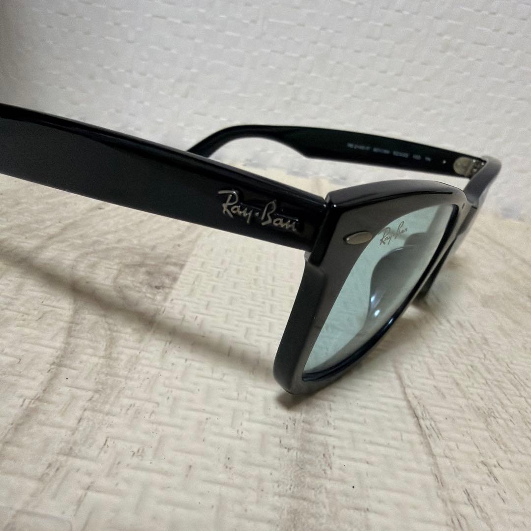 Ray-Ban Wayfarer ブラックサングラス ケース付き