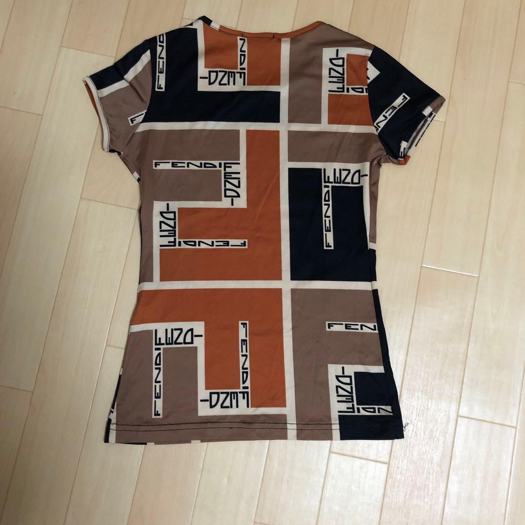 FENDI フェンディ　トップス　カットソーTシャツ　M
