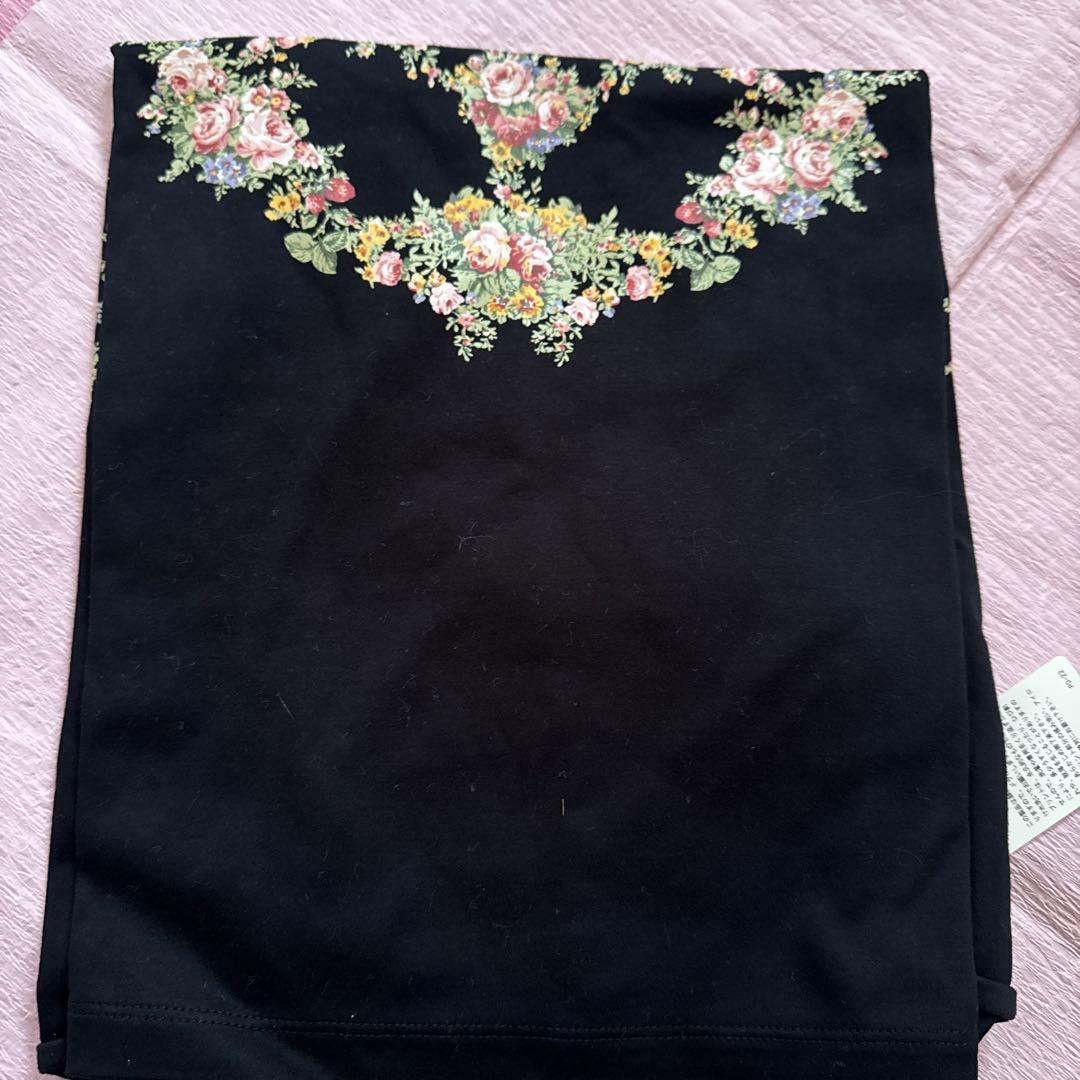 新品未使用　ピンクハウス　Tシャツ くろ