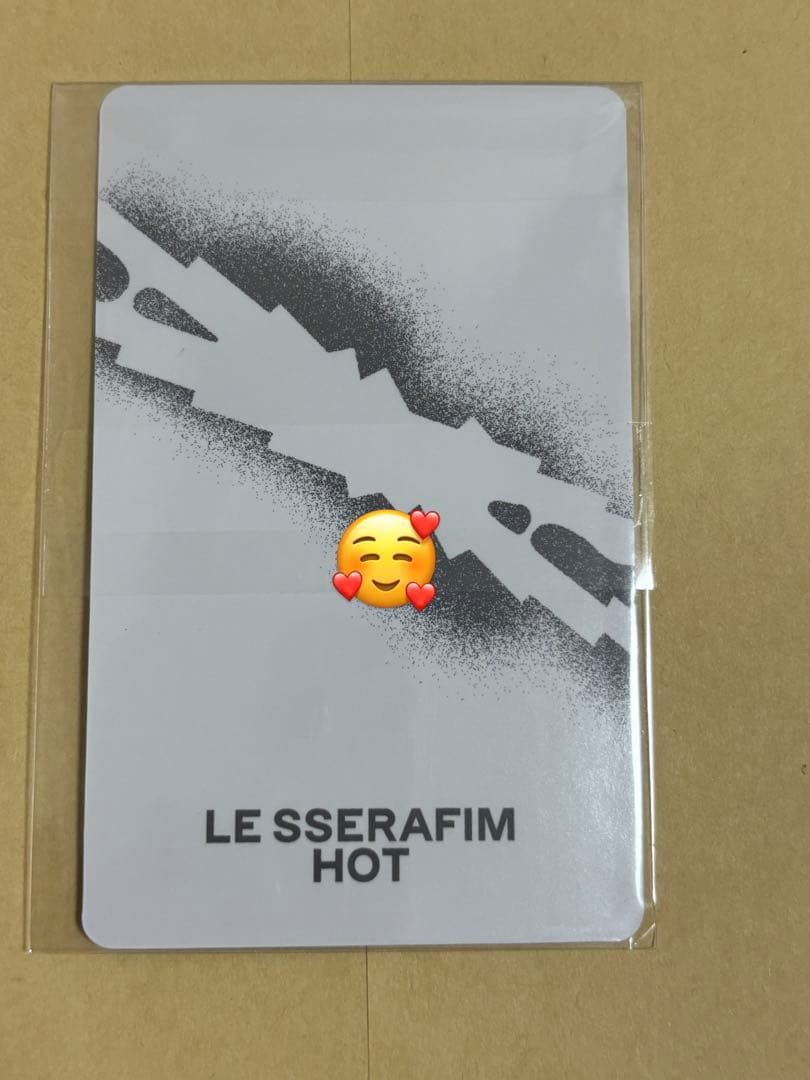 LE SSERAFIM ルセラフィム ユンジン　直筆サイン入り