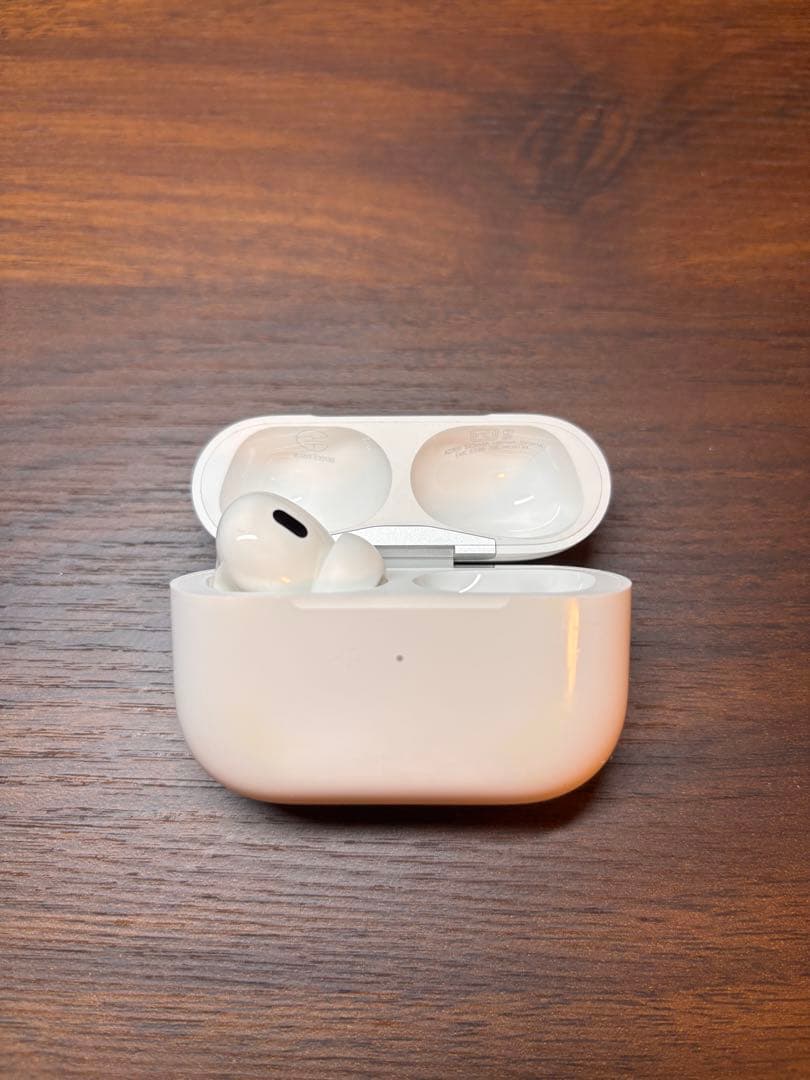 AirPodsPro2 ケース＋左耳のみ