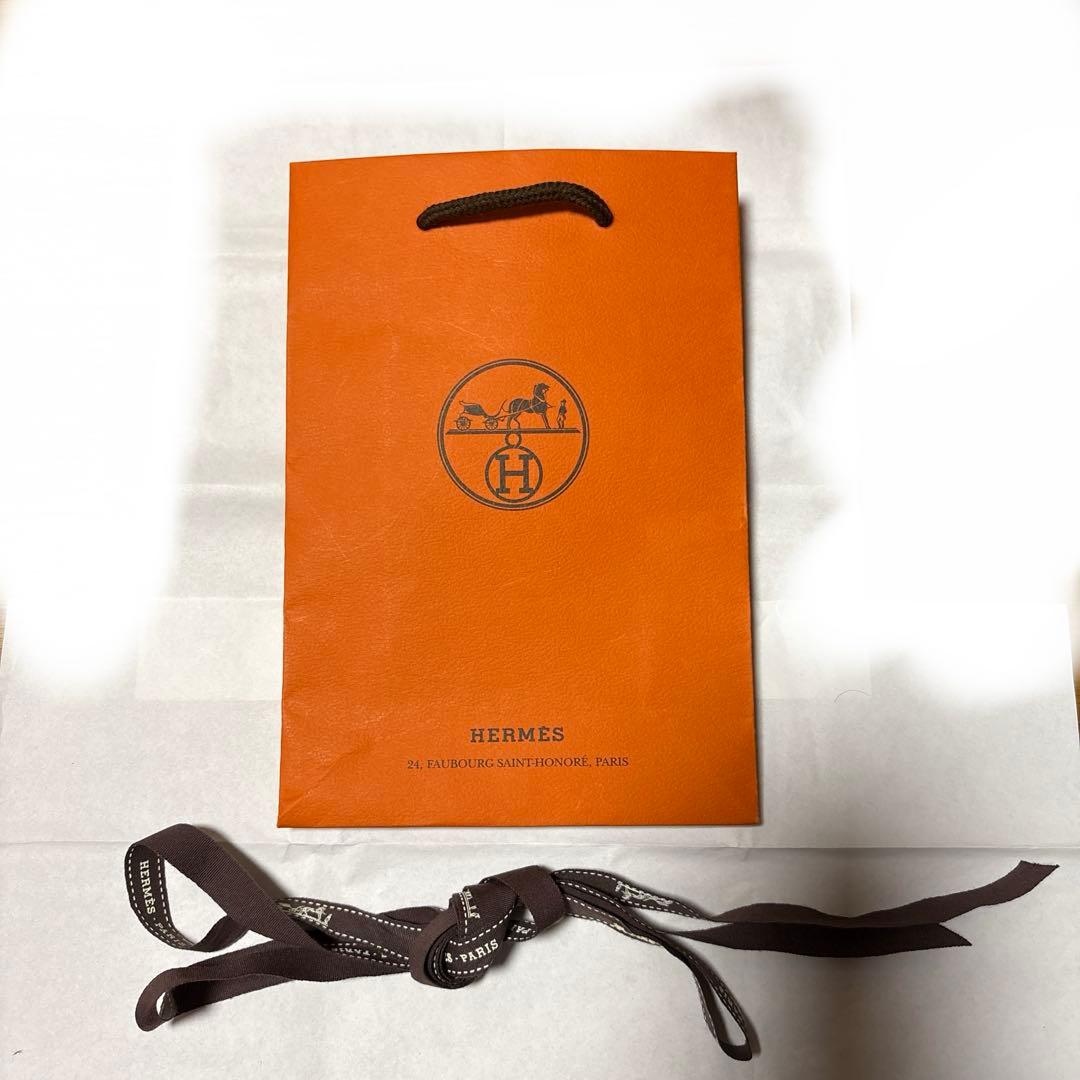 HERMES ブラウン レザー カードケース　名刺入れ　箱付き　リボン付き