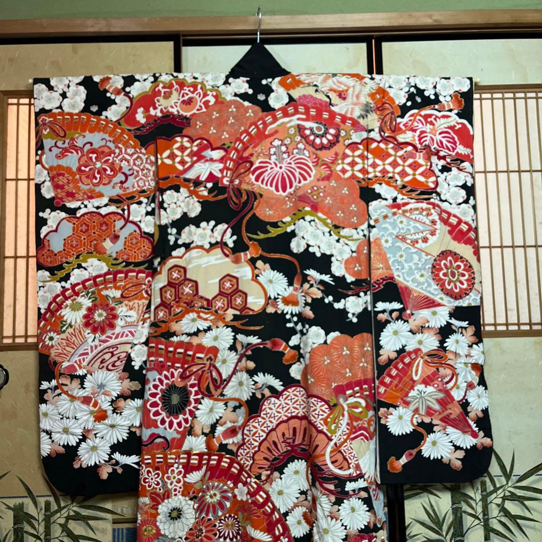OK1 振袖 黒地 花柄 扇子柄　昭和初期物　ビンテージ　リメイク向き
