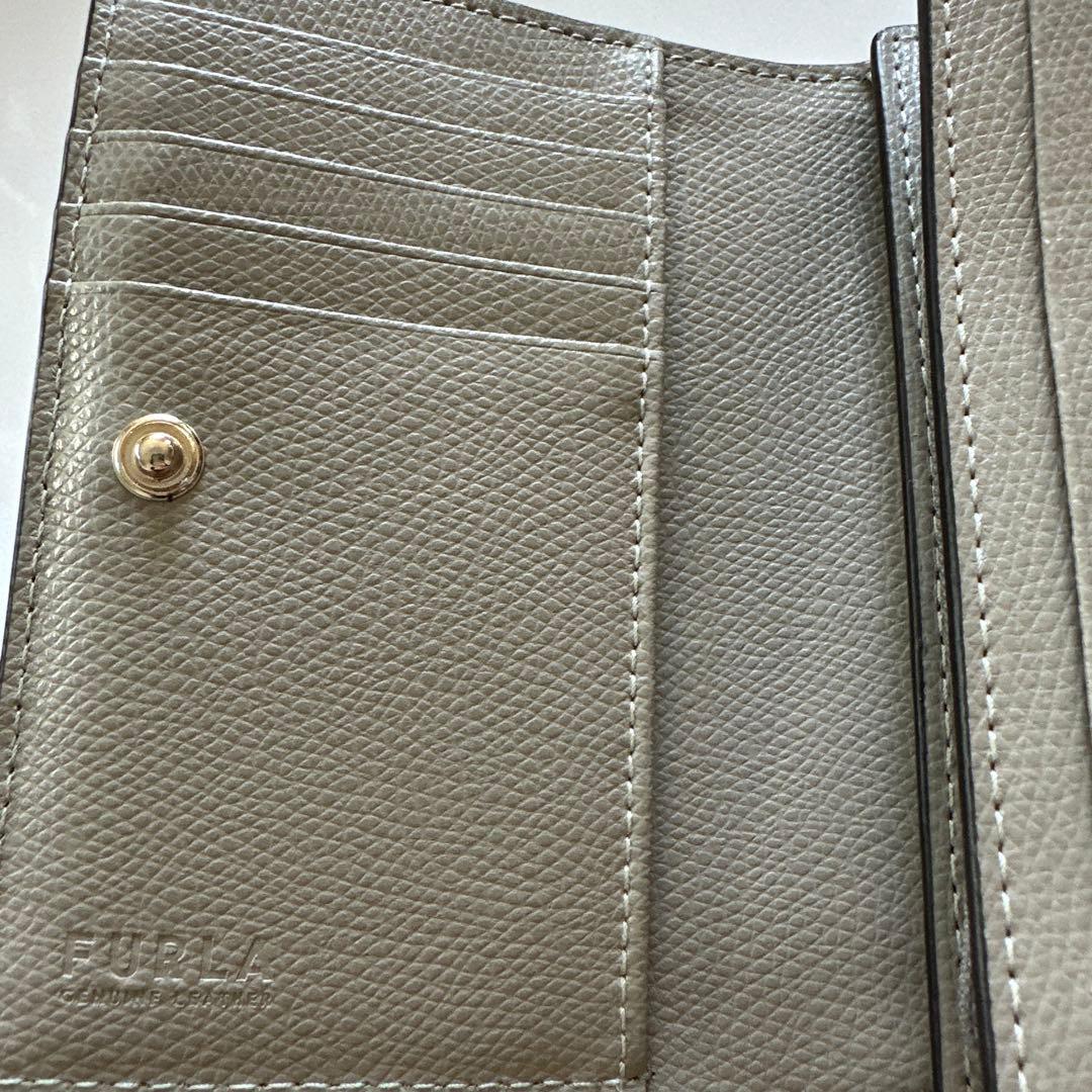 FURLA グレー 二つ折り財布