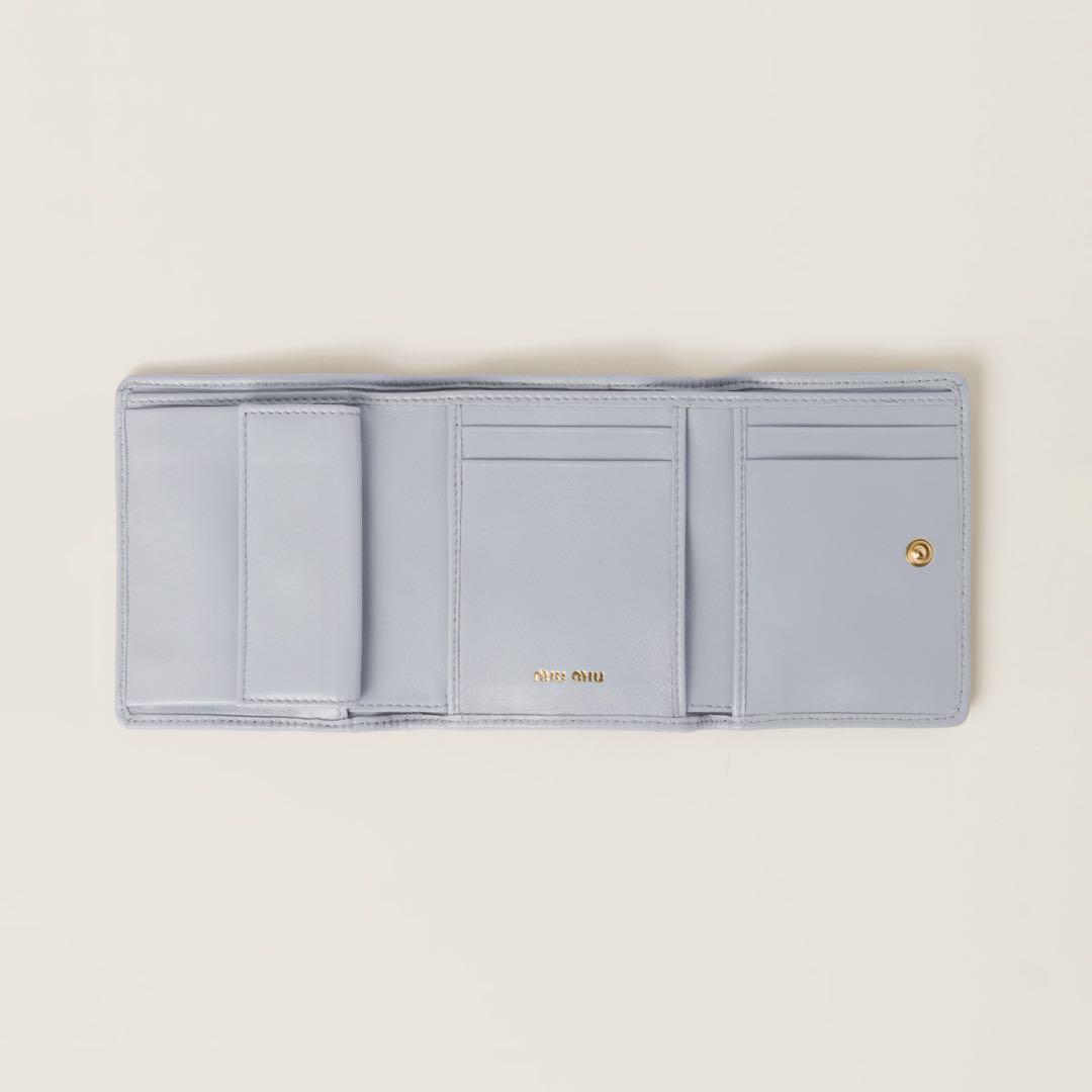 MIUMIU マテラッセ 財布 パールブルー 希少 レアカラー 三つ折り財布