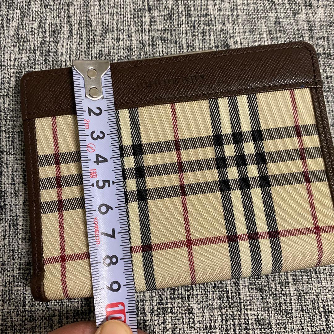 美品　バーバリー　ノバチェック　がま口2つ折り財布