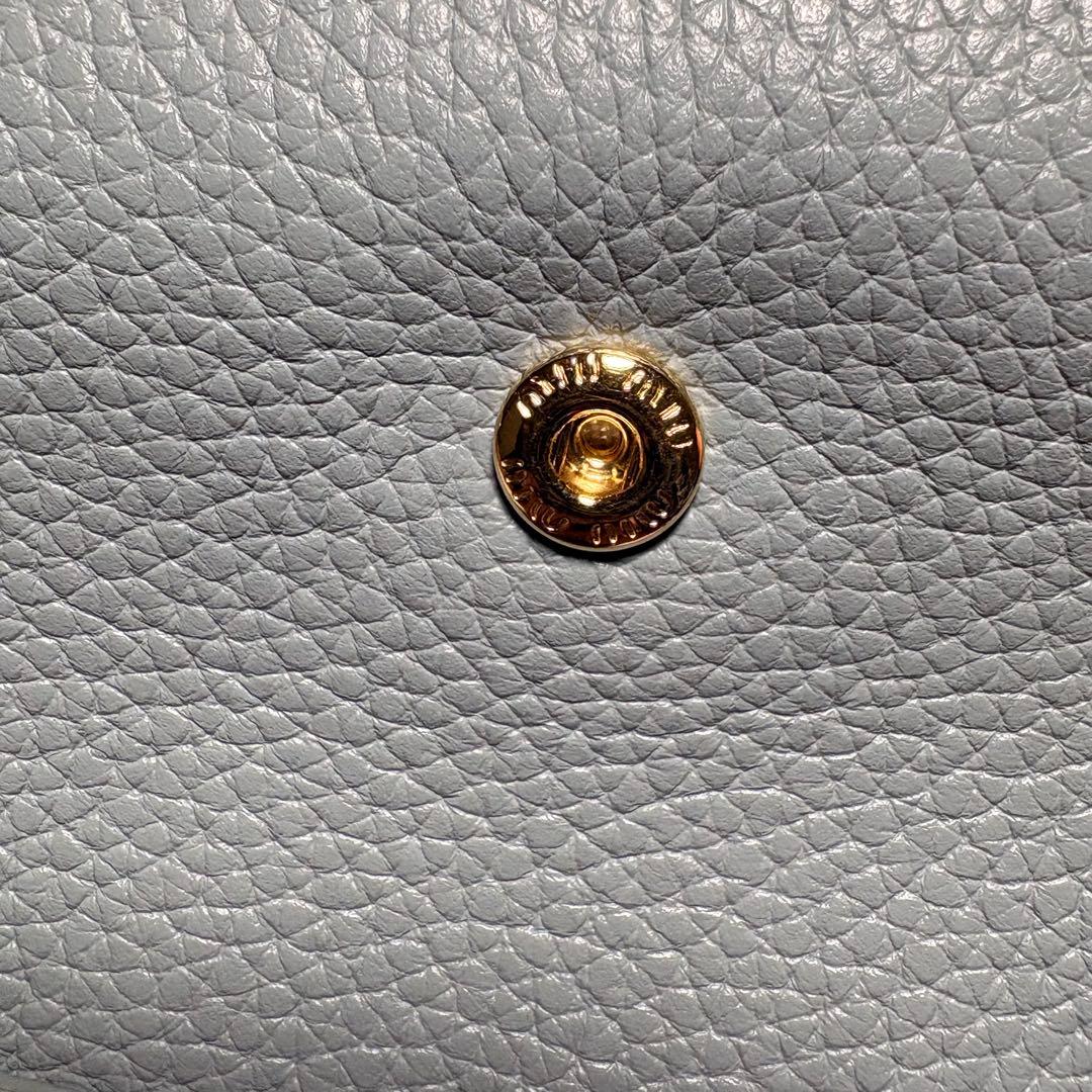 miumiu財布