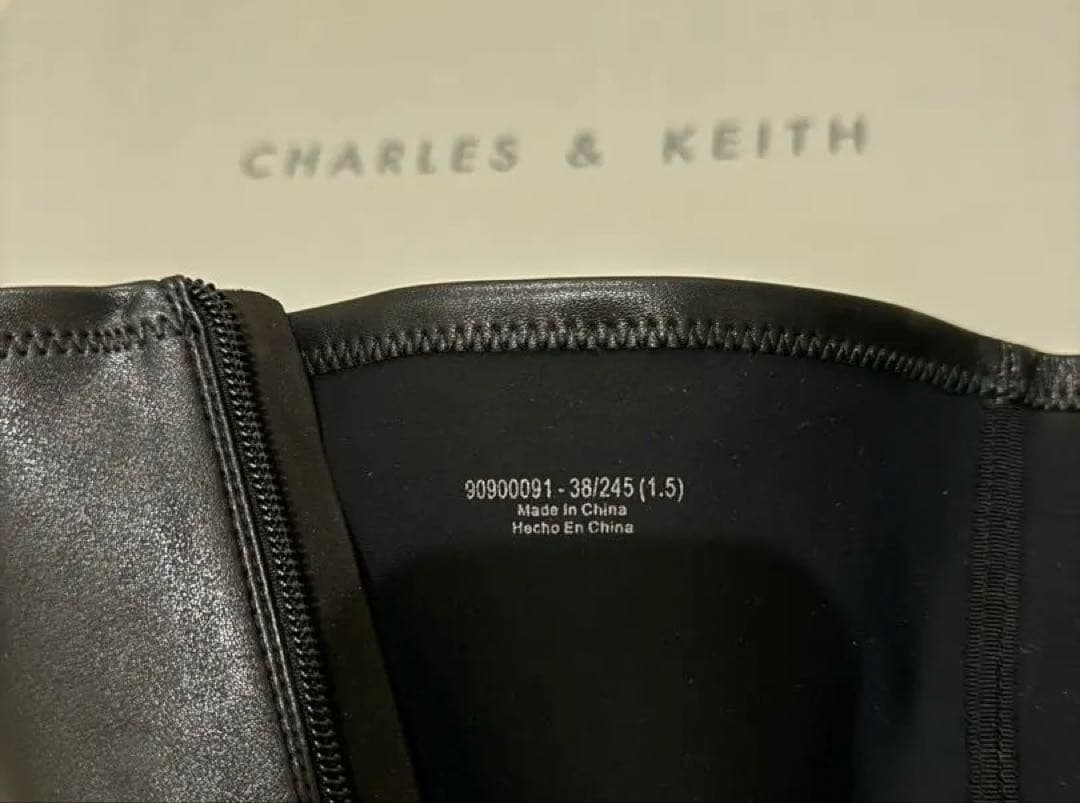 CHARLES & KEITH ニーハイフラットブーツ 38