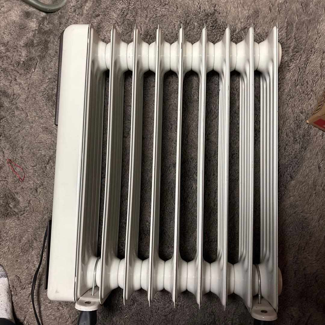 DeLinghi オイルヒーター 1000W/700 更に更に更に10％値下