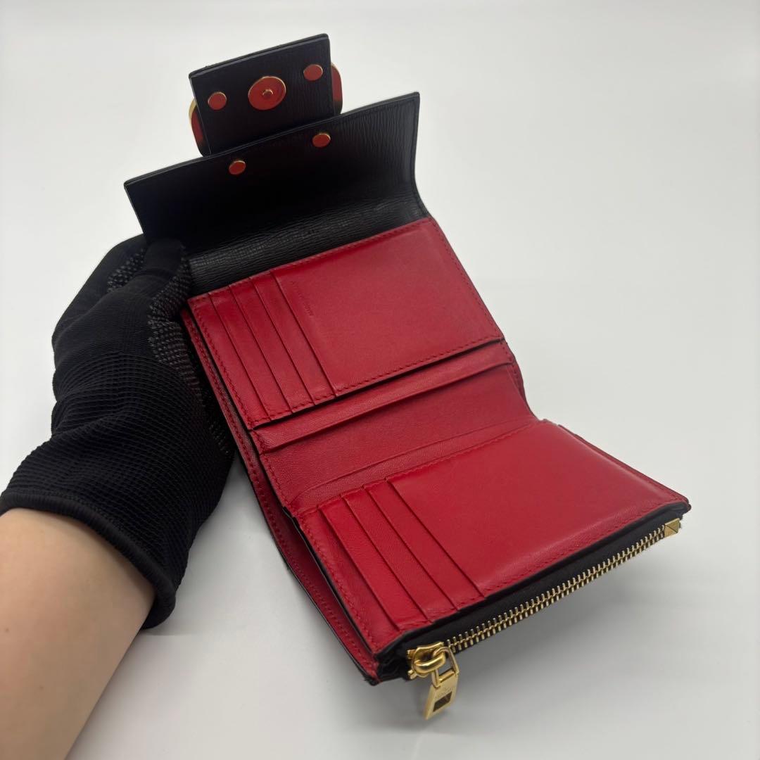 美品 VALENTINO ヴァレンティノ 三つ折り財布 ウォレット ブラック