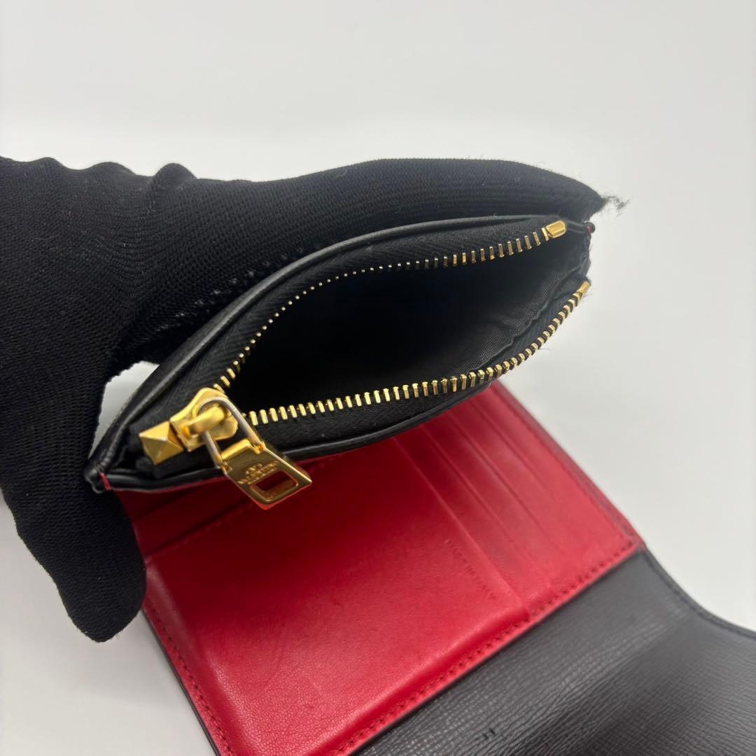 美品 VALENTINO ヴァレンティノ 三つ折り財布 ウォレット ブラック