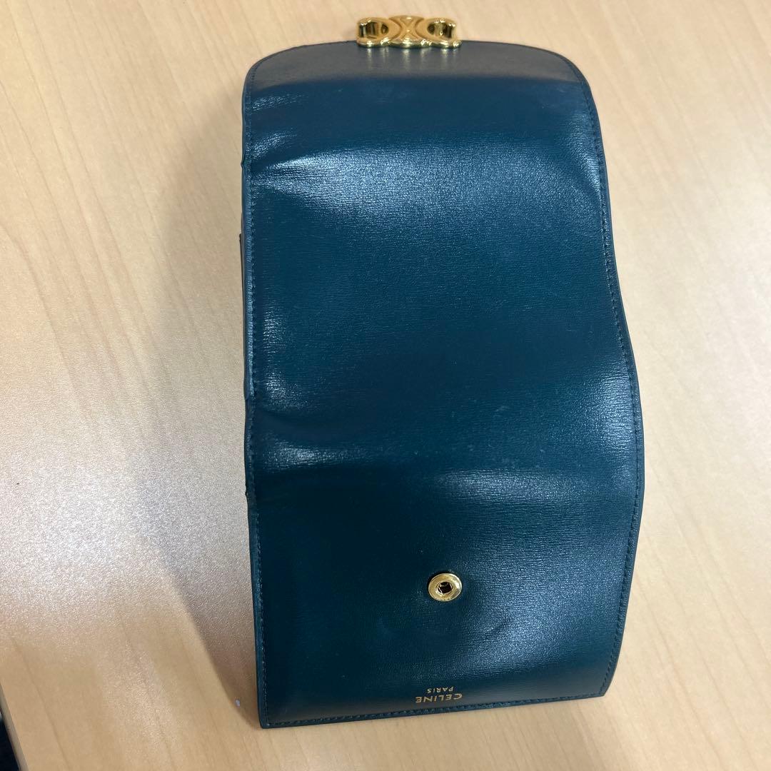 CELINE グリーン　限定カラー フラップ財布 最終値段