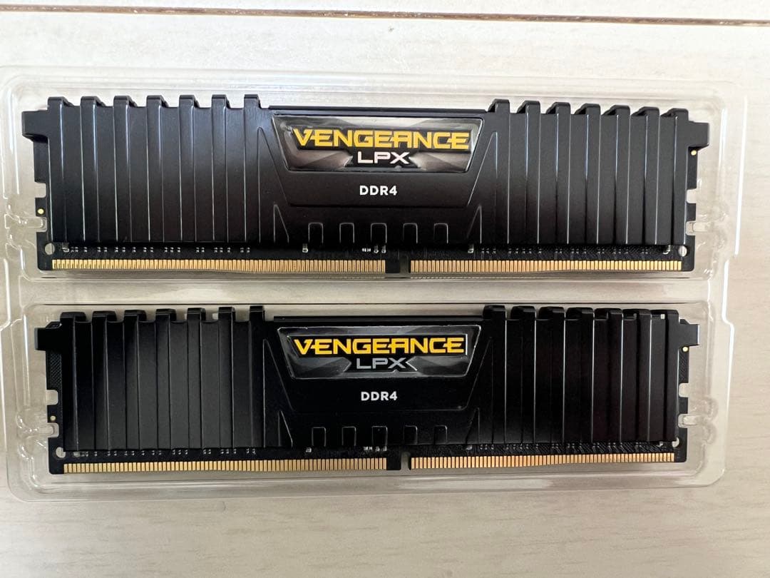 CORSAIR LPX DDR4 16GB メモリ